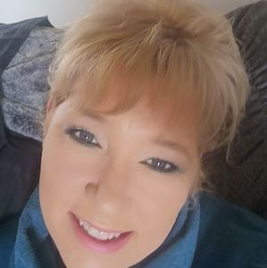 Meet your Posher, Karin